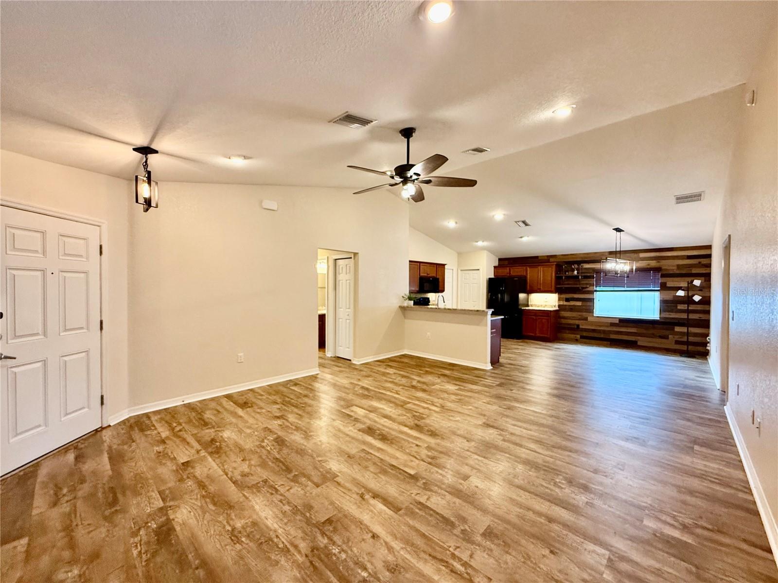 6054 Merrifield Dr Property Photo 8