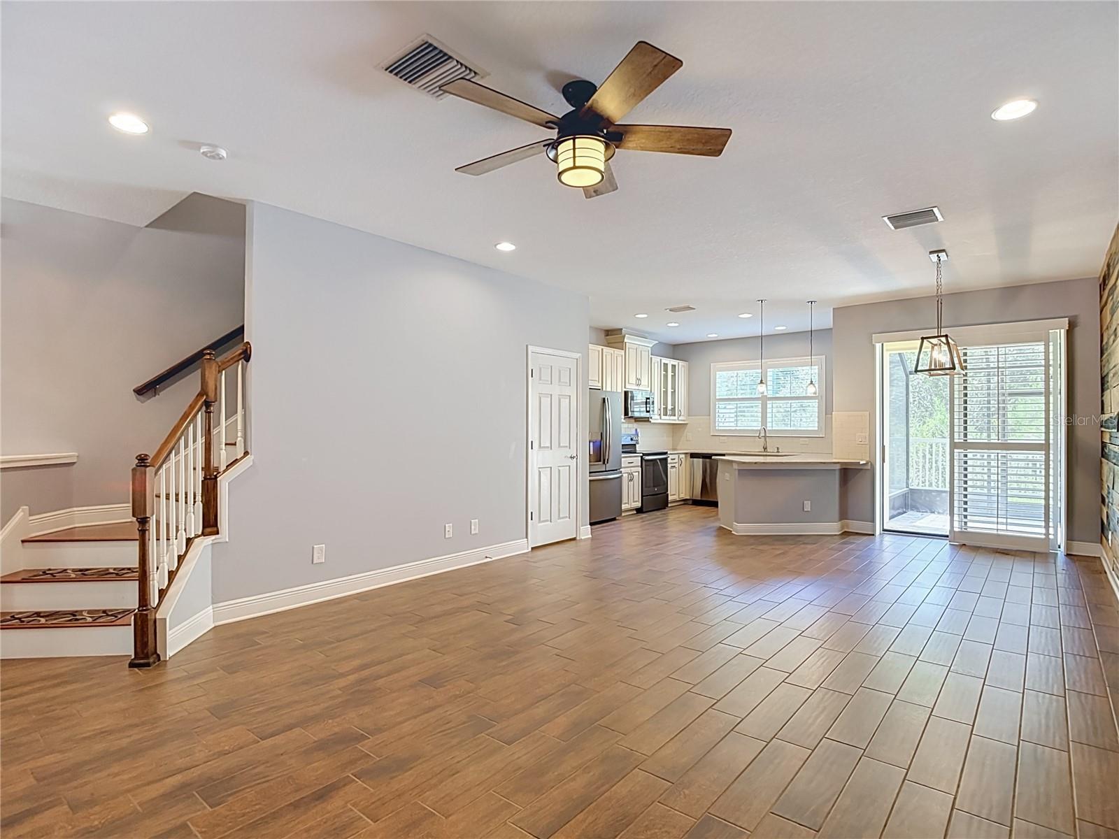 30305 Southwell Ln Property Photo 3