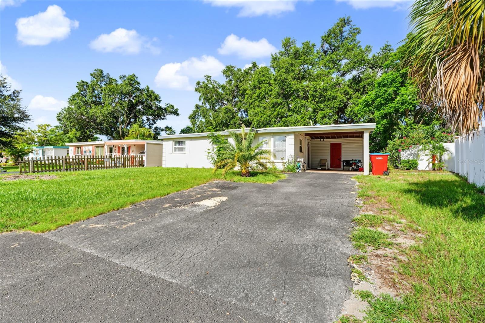 9374 84th St Property Photo 3