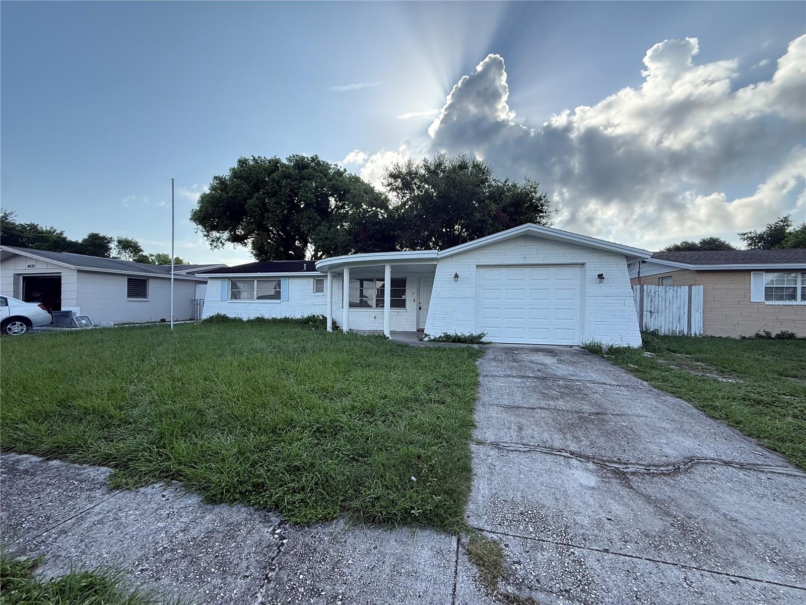 4624 DURNEY ST Property Photo 1