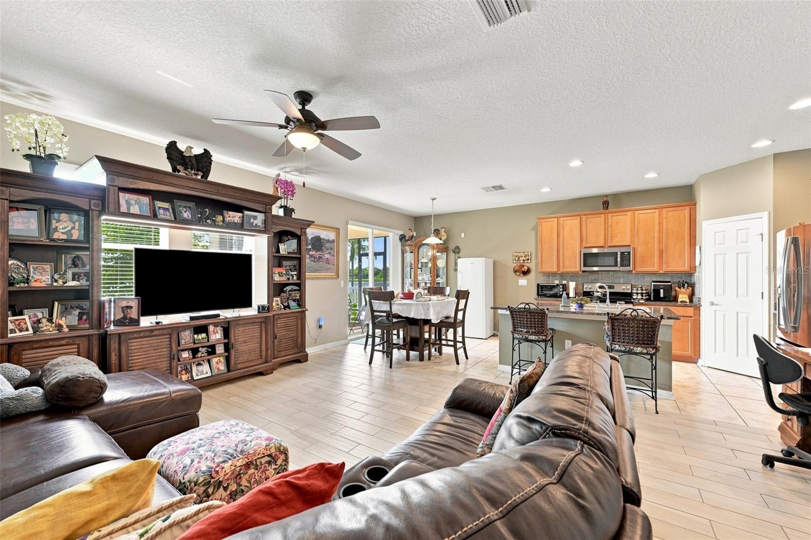 803 Parker Den Dr Property Photo 7