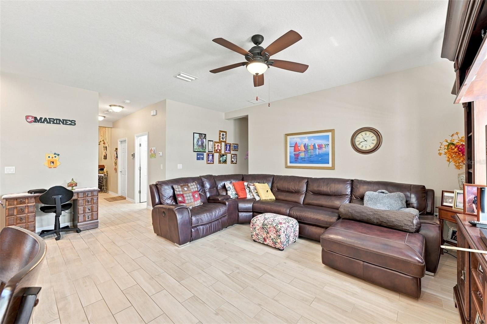 803 Parker Den Dr Property Photo 10