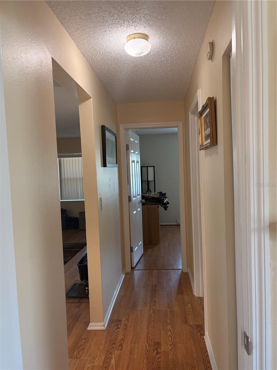 2564 Surrey Dr Property Photo 15
