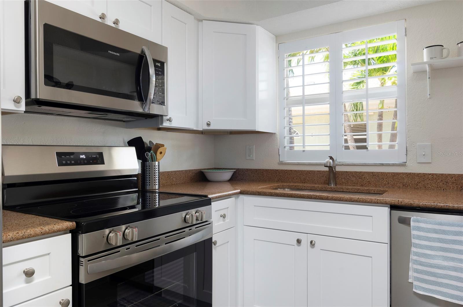 9040 Blind Pass Rd #b1 Property Photo 10