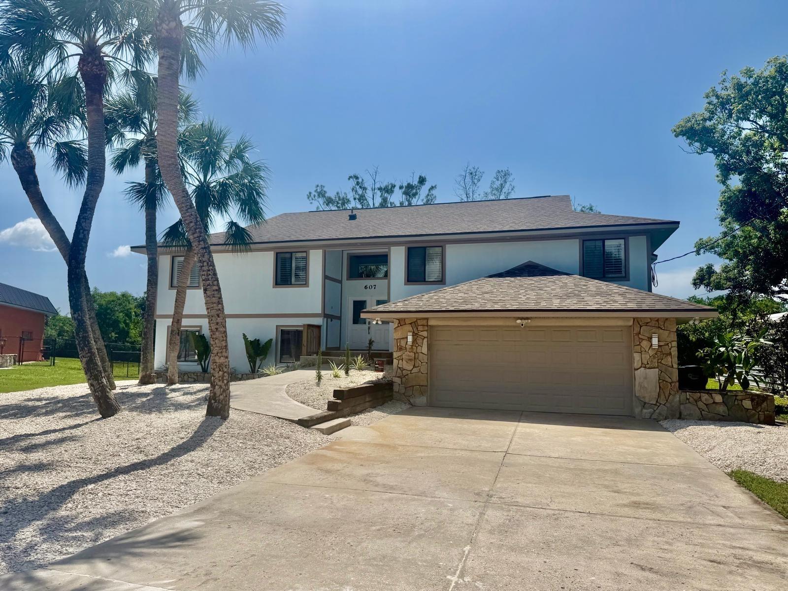 607 Ixora Ave Property Photo 1