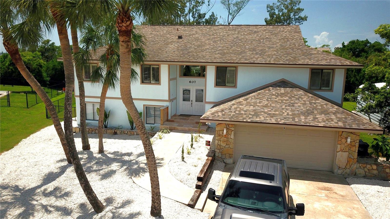 607 Ixora Ave Property Photo 2
