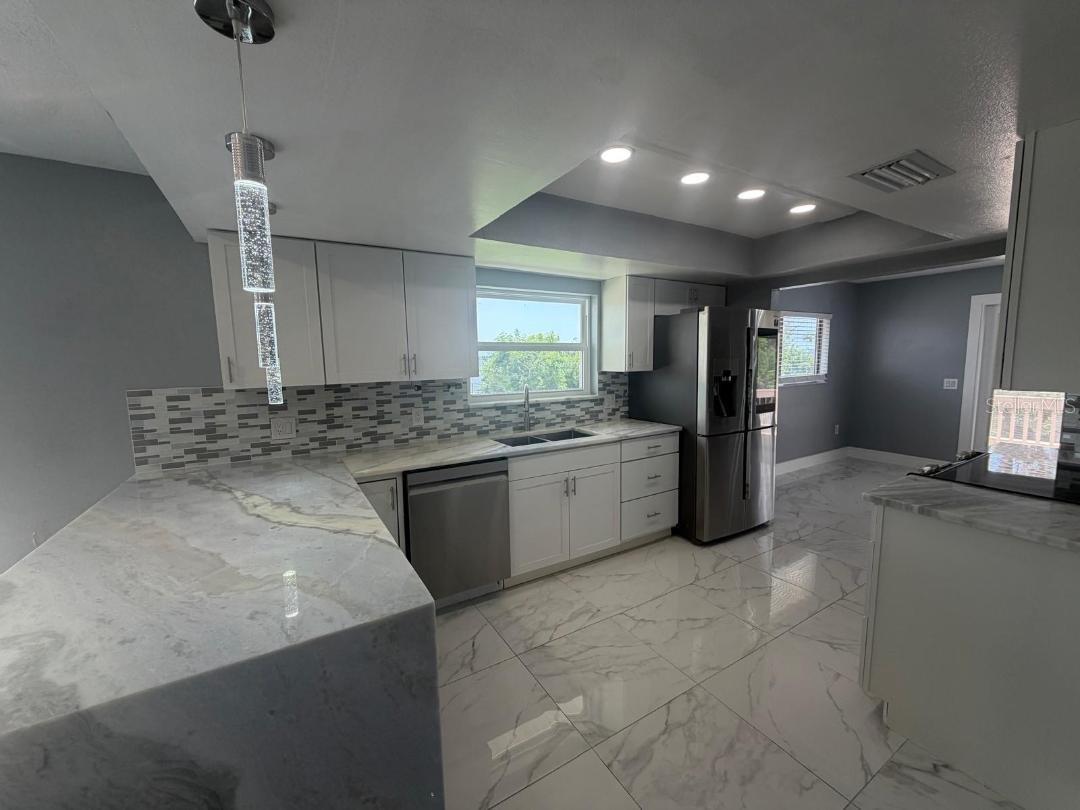 607 Ixora Ave Property Photo 17