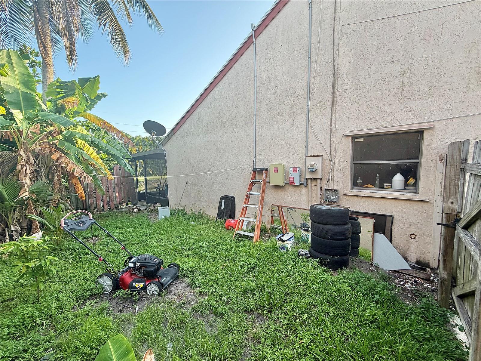 33 Peachtree Pl Property Photo 27