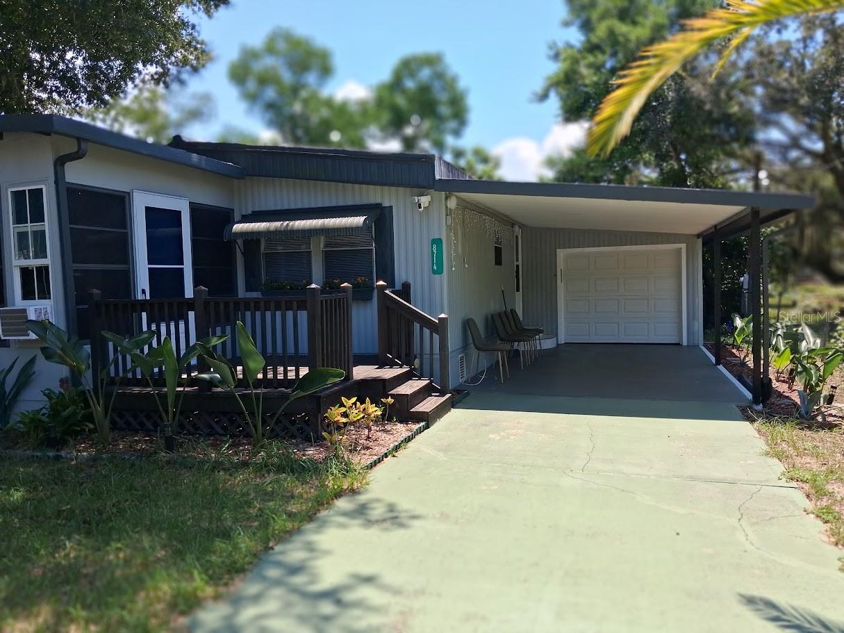 8714 Allamanda St Property Photo 1