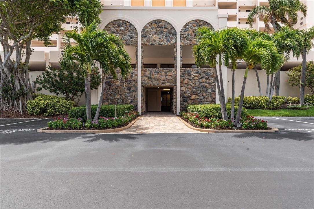 1270 Gulf Blvd #1505 Property Photo 2