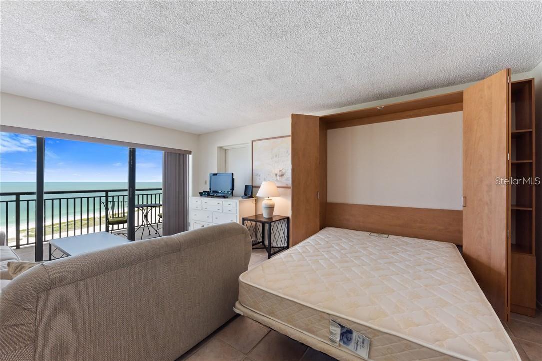1270 Gulf Blvd #1505 Property Photo 11