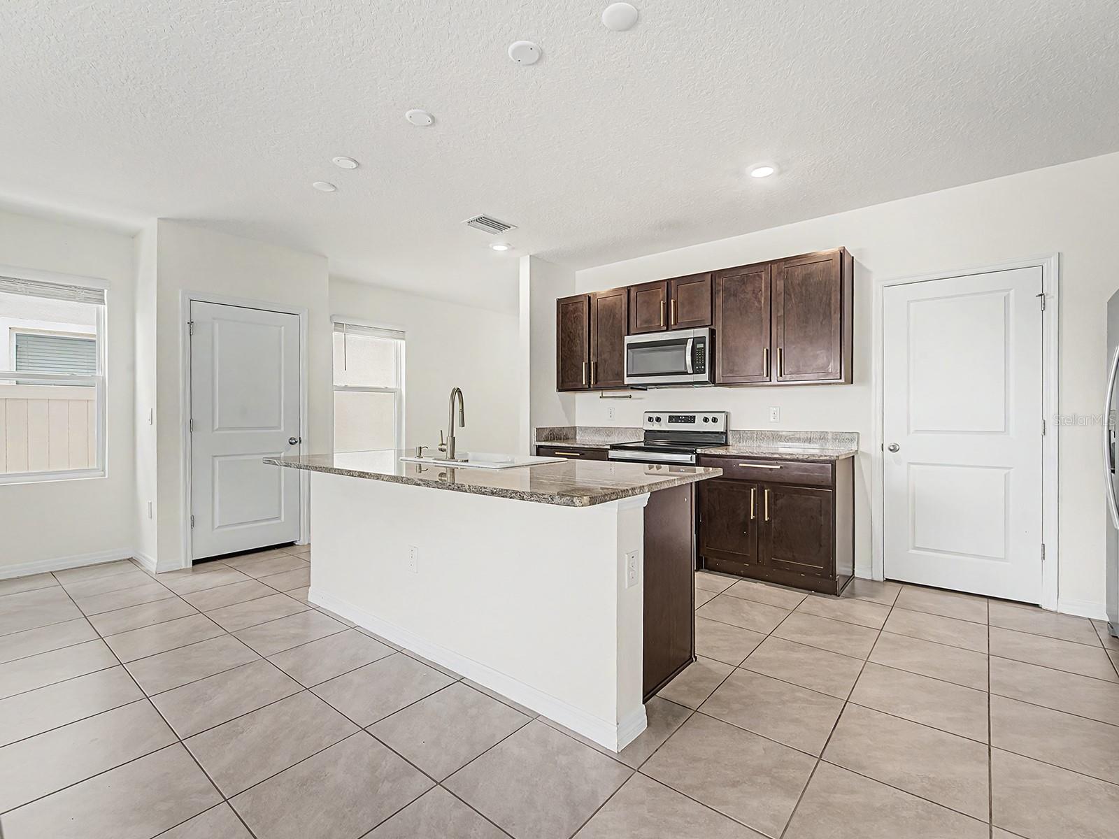 31448 Penny Surf Loop Property Photo 38