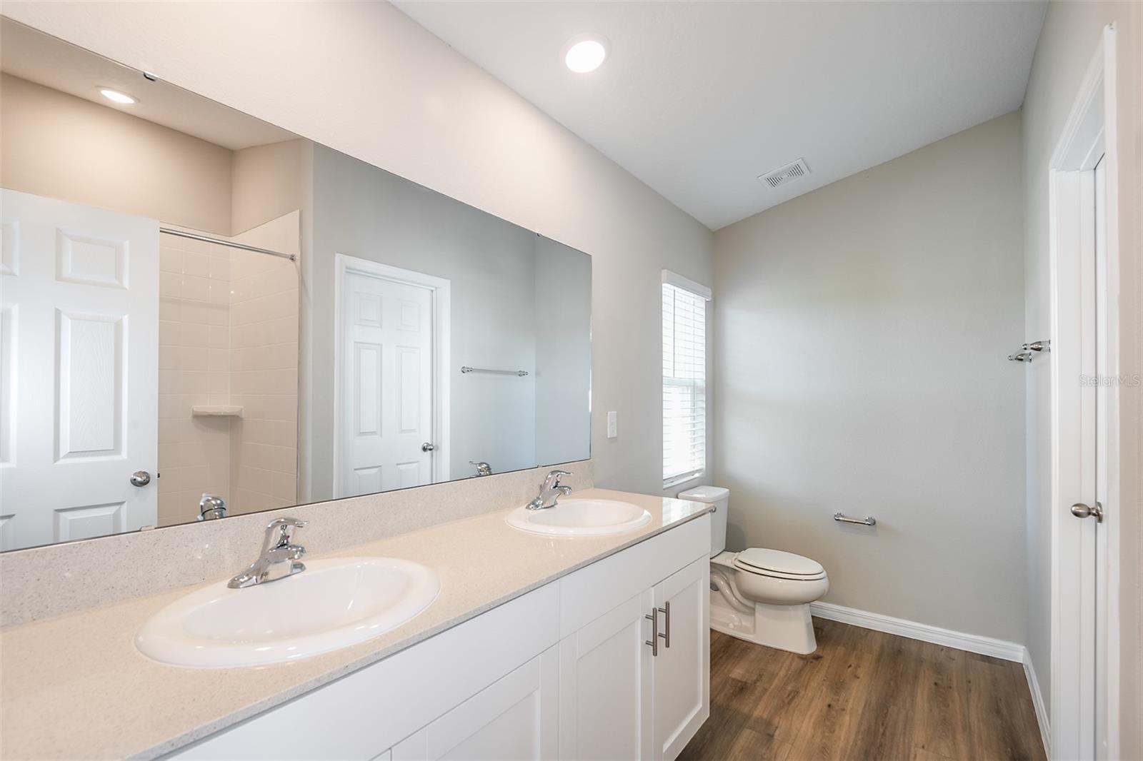 2199 Lawson Way Property Photo 6