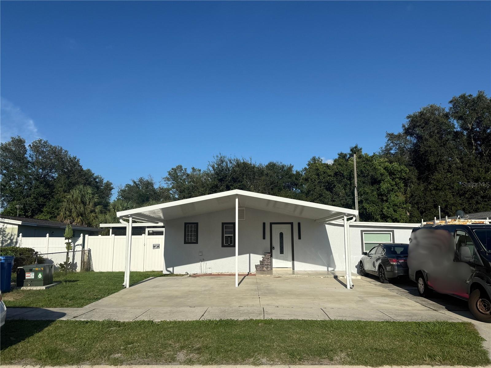 5605 GOLDEN DR Property Photo 1