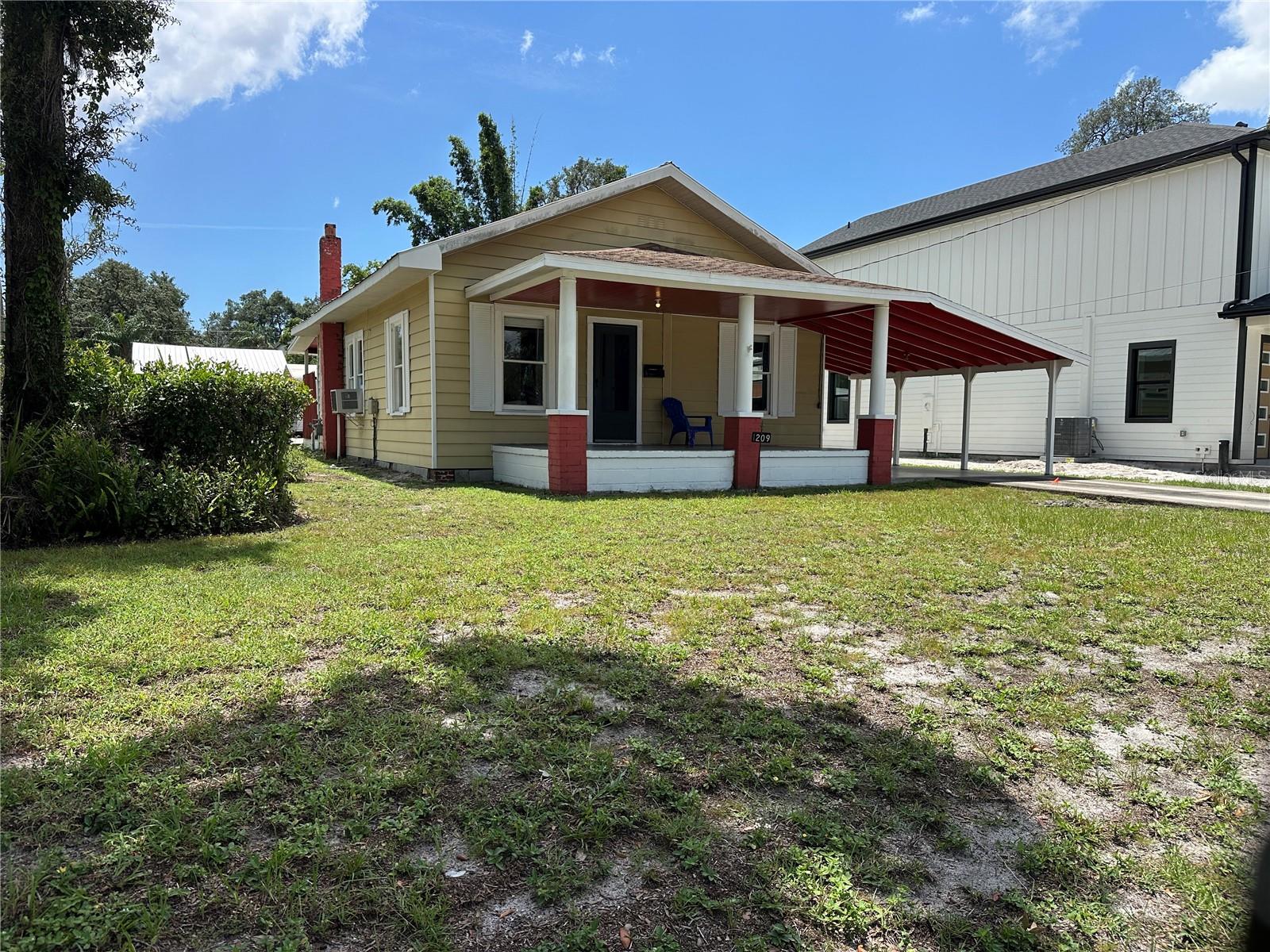 1209 E Ellicott St Property Photo 1