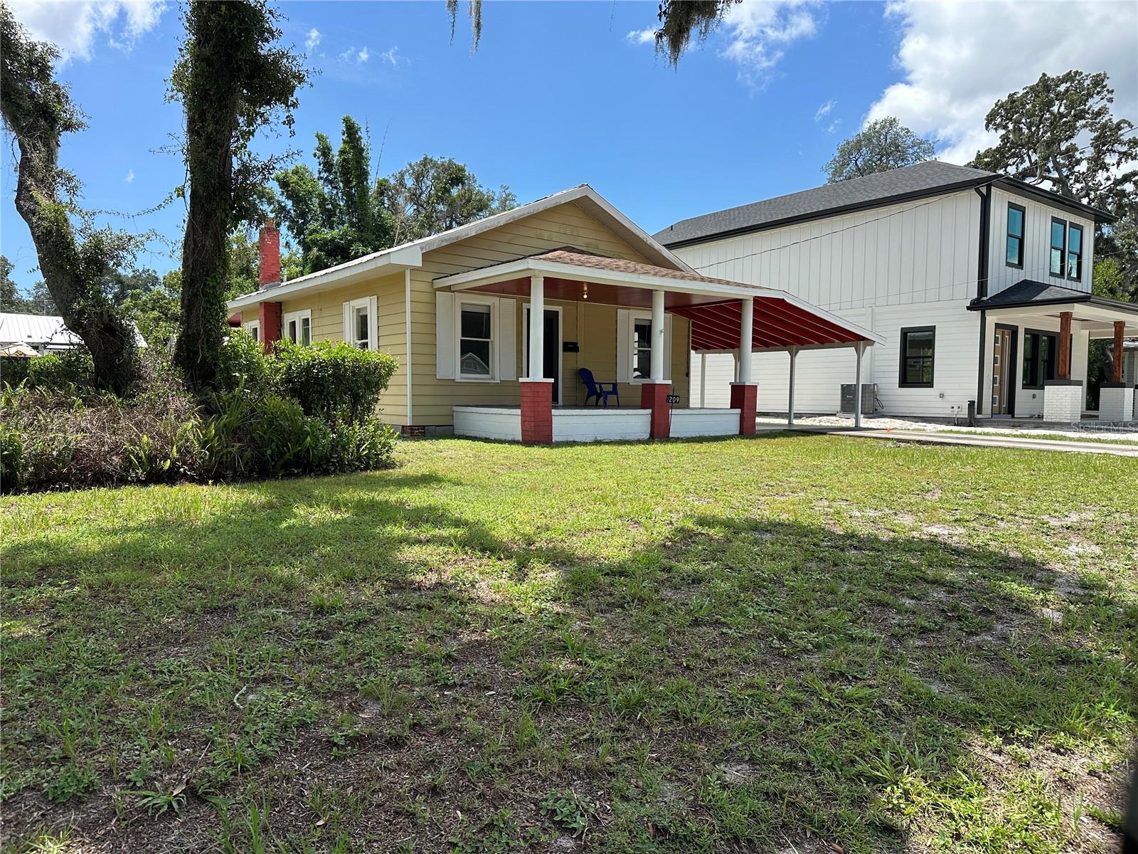 1209 E Ellicott St Property Photo 2