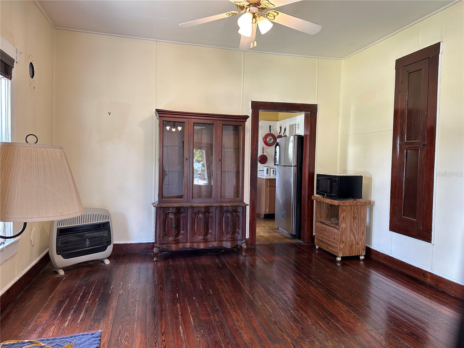 1209 E Ellicott St Property Photo 8