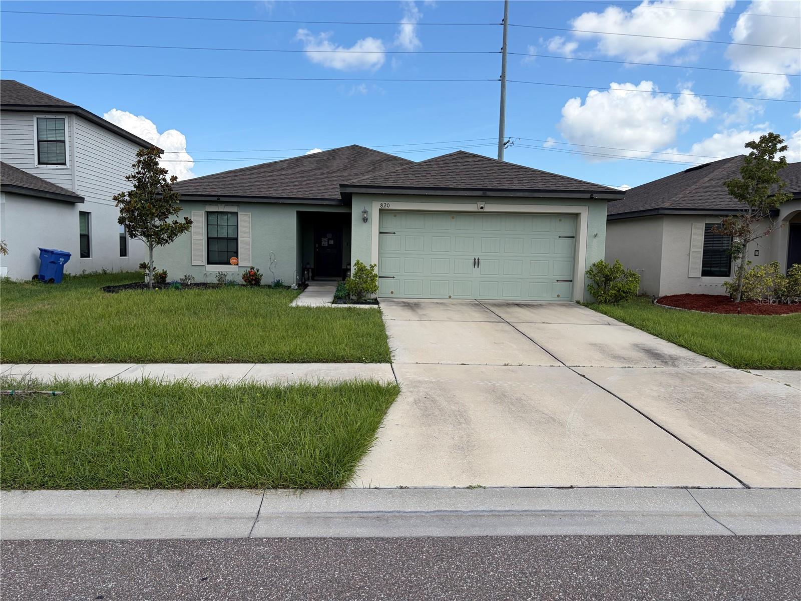 820 CHATHAM WALK DR Property Photo 1
