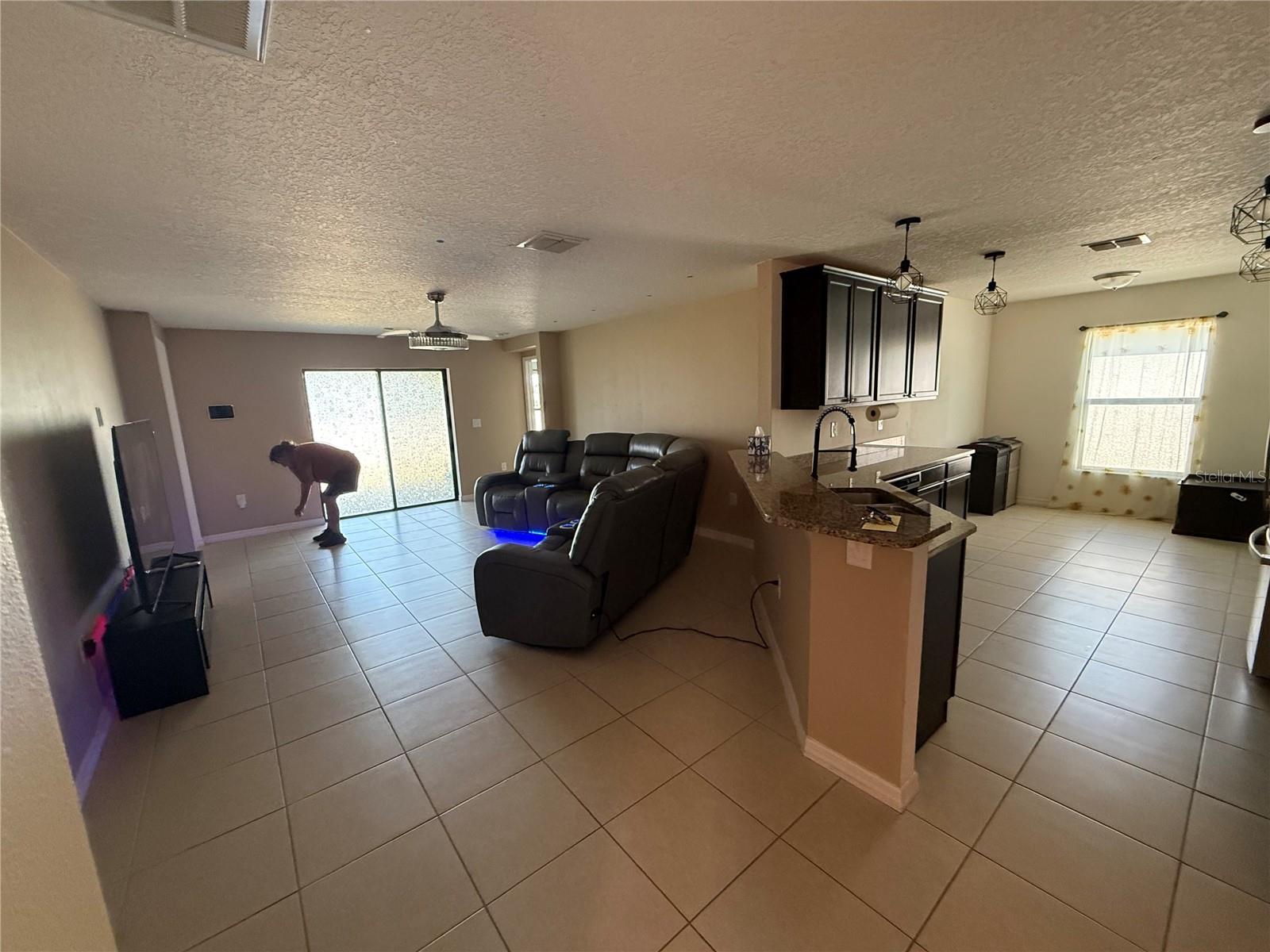 820 Chatham Walk Dr Property Photo 5