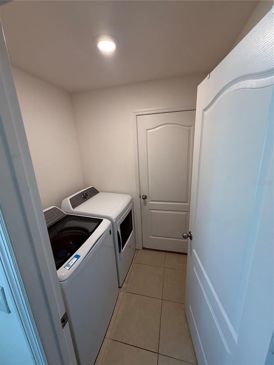 820 Chatham Walk Dr Property Photo 13