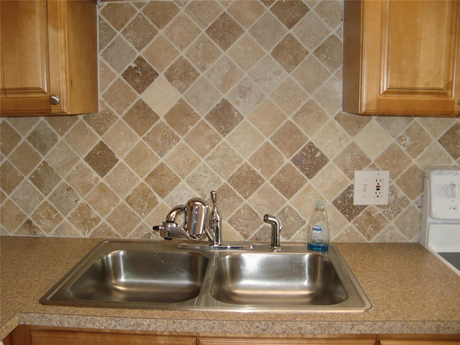 13753 Orange Sunset Dr #202 Property Photo 6