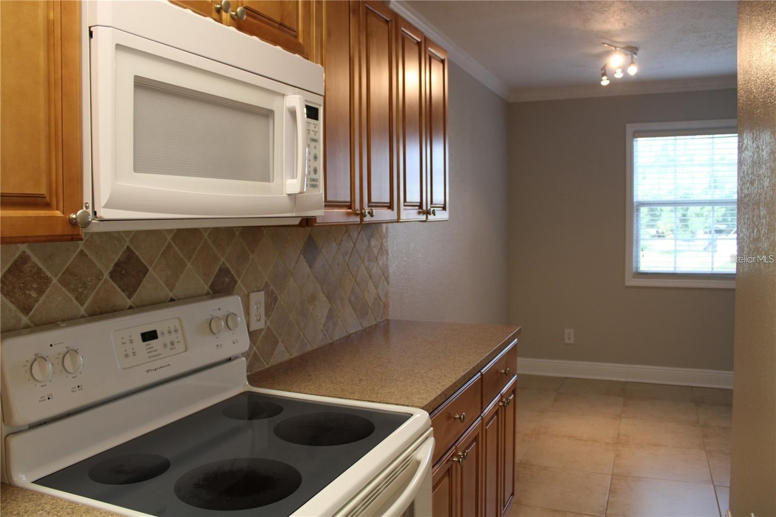 13753 Orange Sunset Dr #202 Property Photo 7