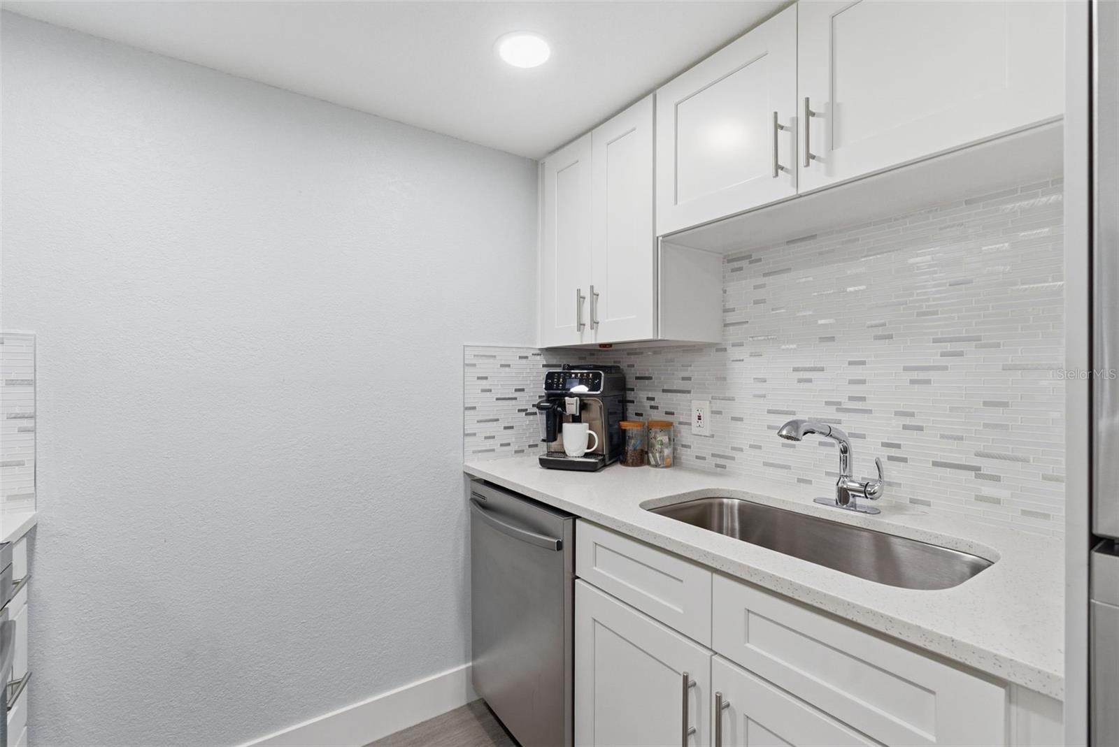 631 N Keene Rd #s8 Property Photo 11