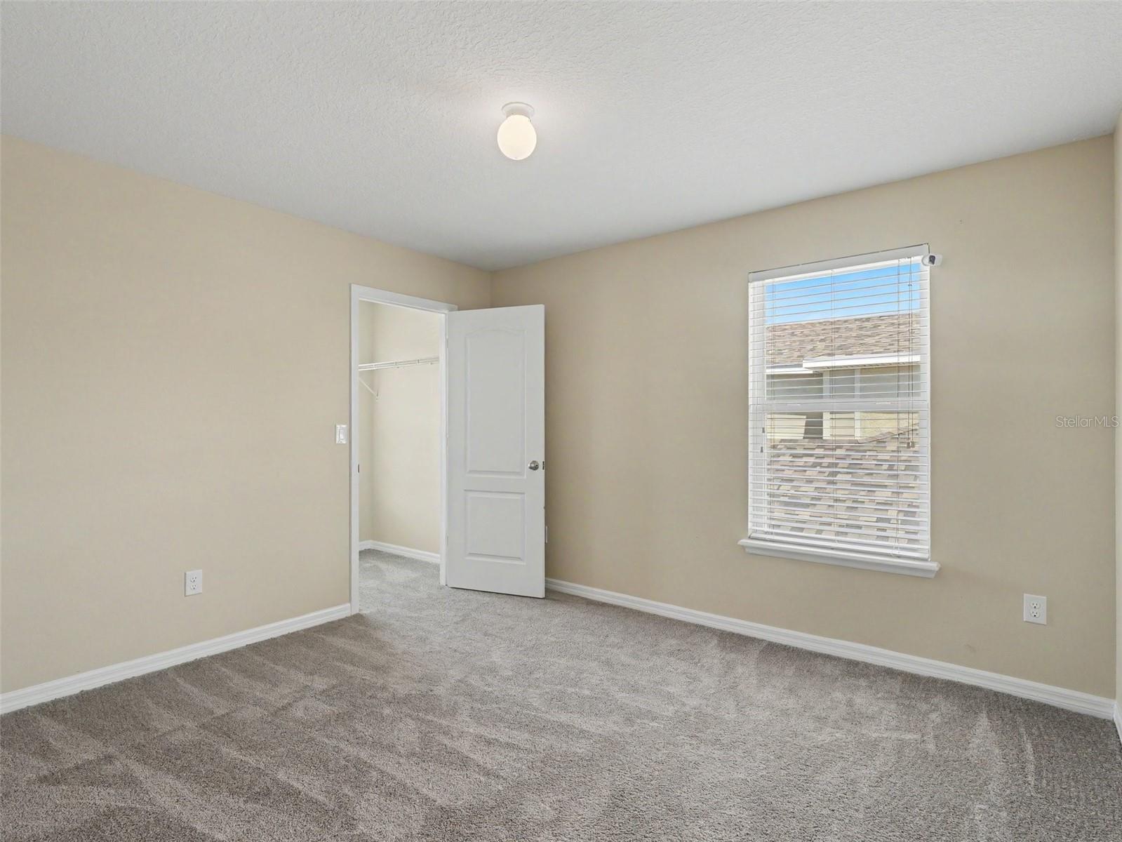 10413 Avian Forrest Dr Property Photo 26