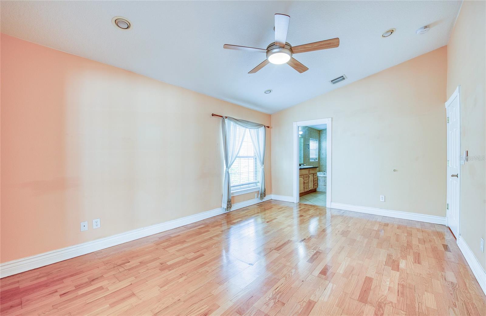 1150 Oakwood Dr Property Photo 18