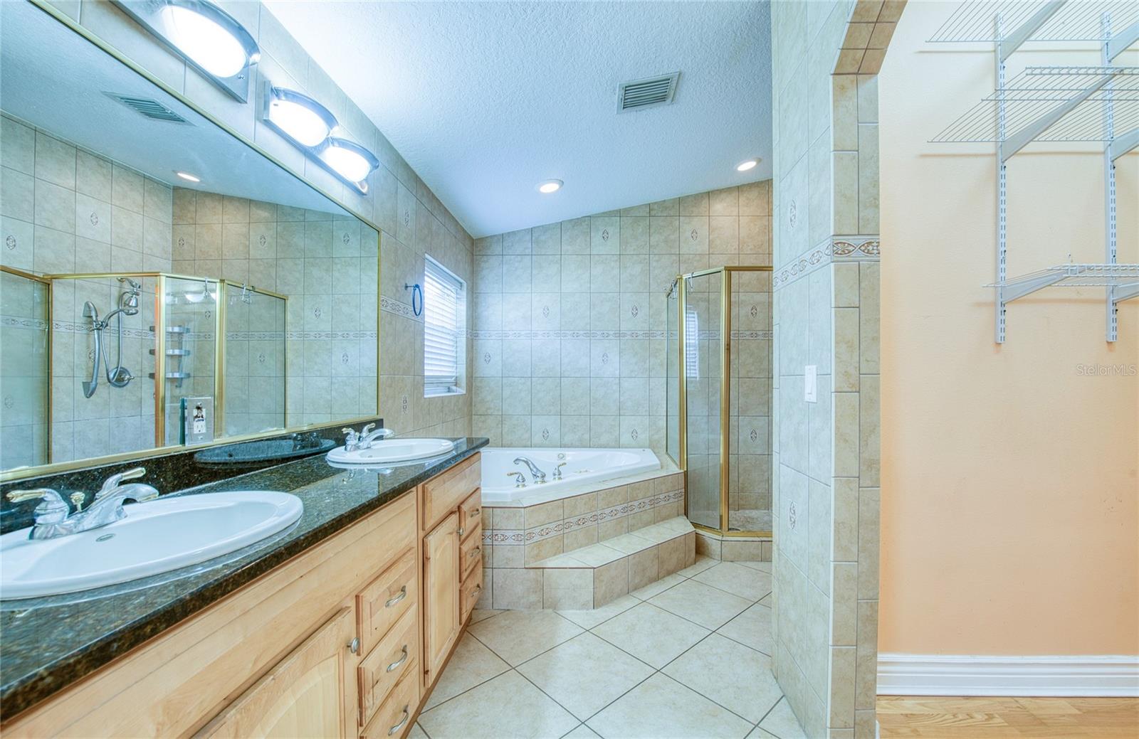 1150 Oakwood Dr Property Photo 21