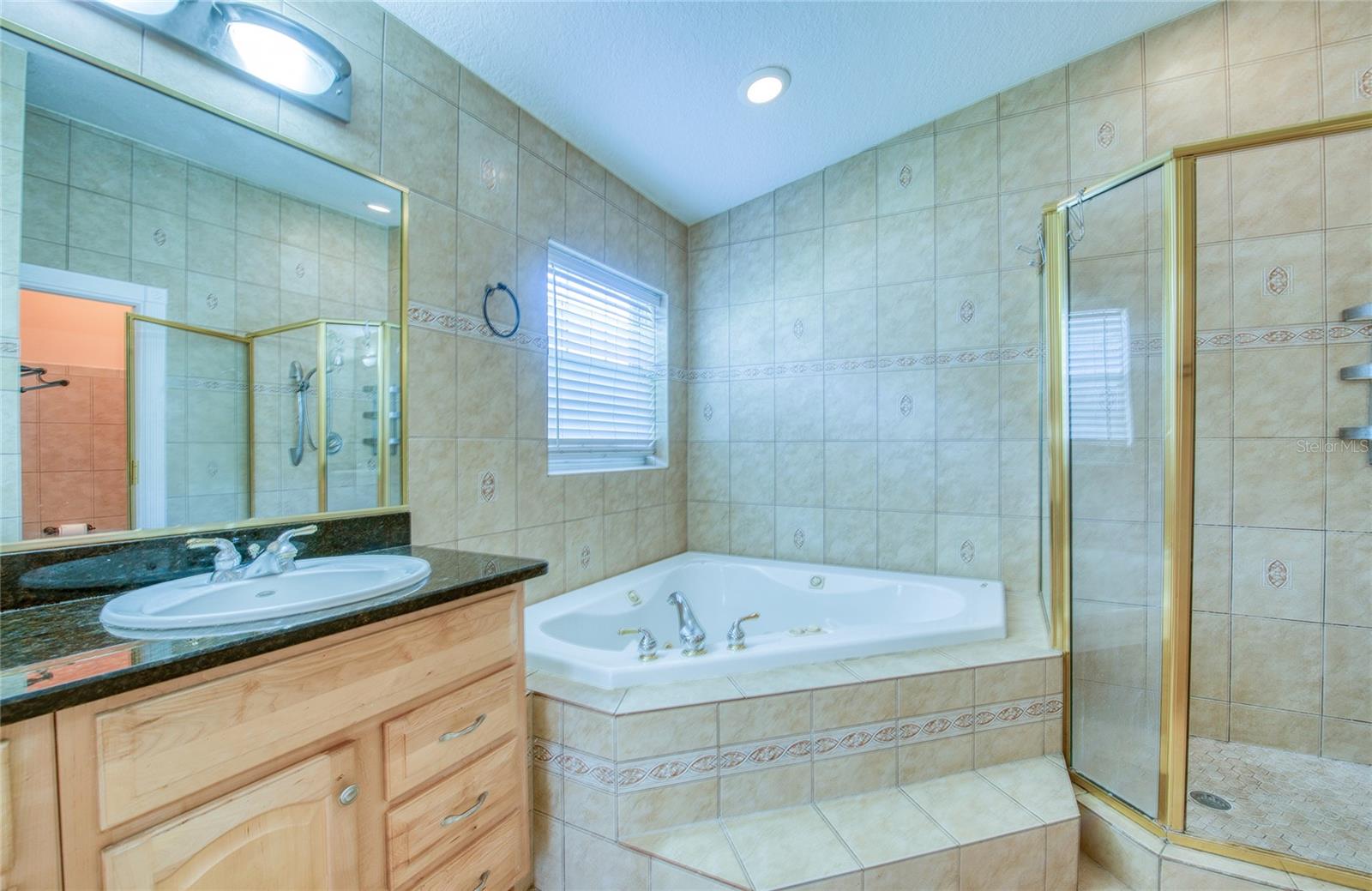 1150 Oakwood Dr Property Photo 23