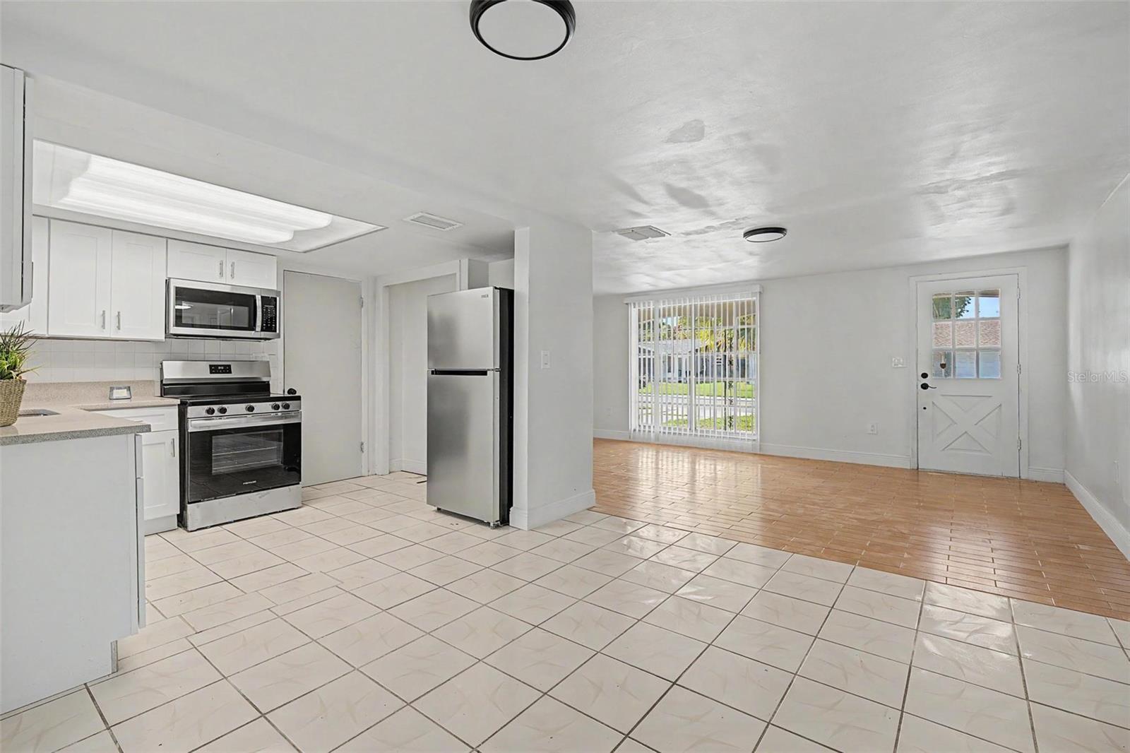 3909 Sail Dr Property Photo 6