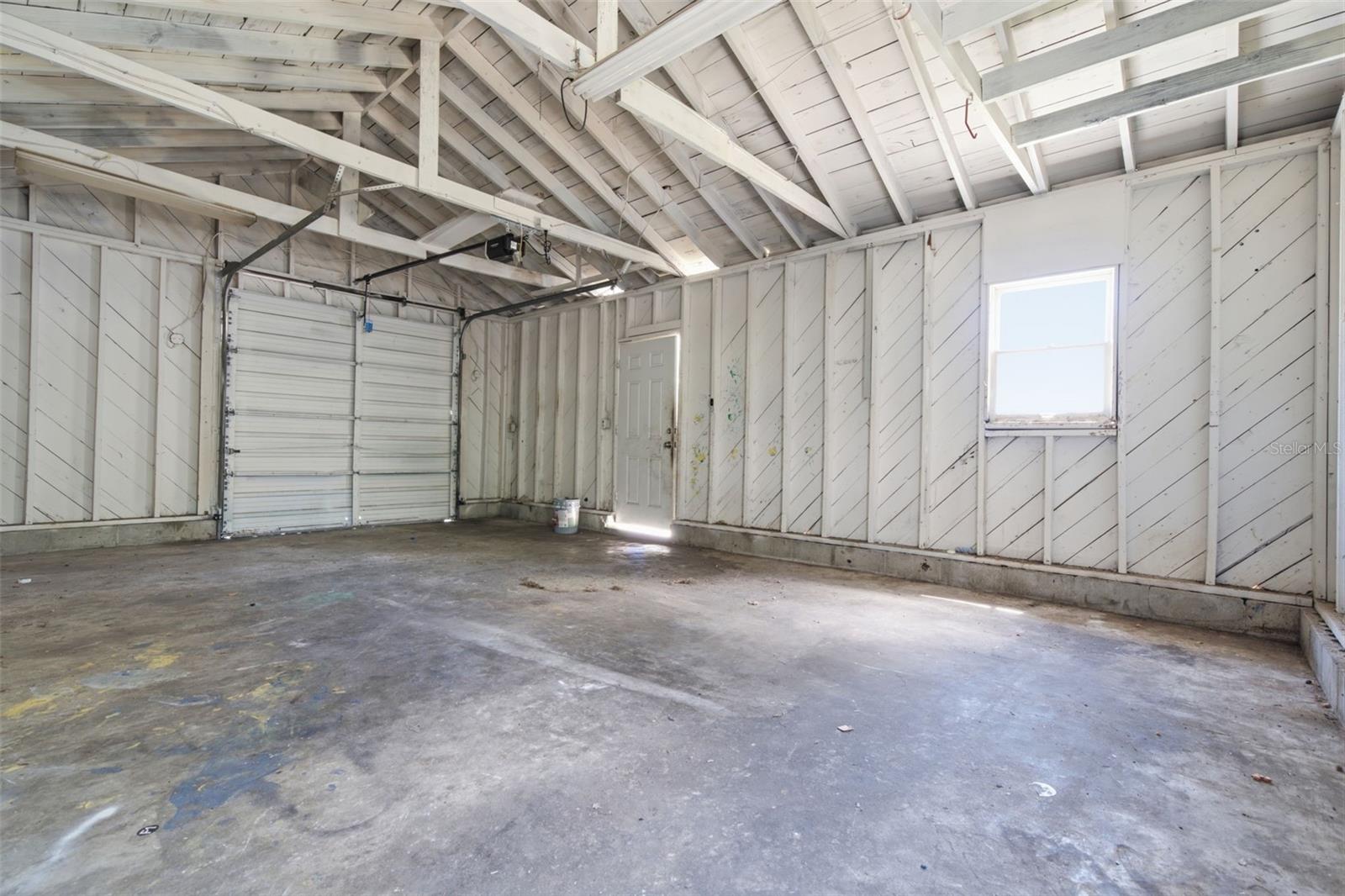 1201 S Lincoln Ave Property Photo 27