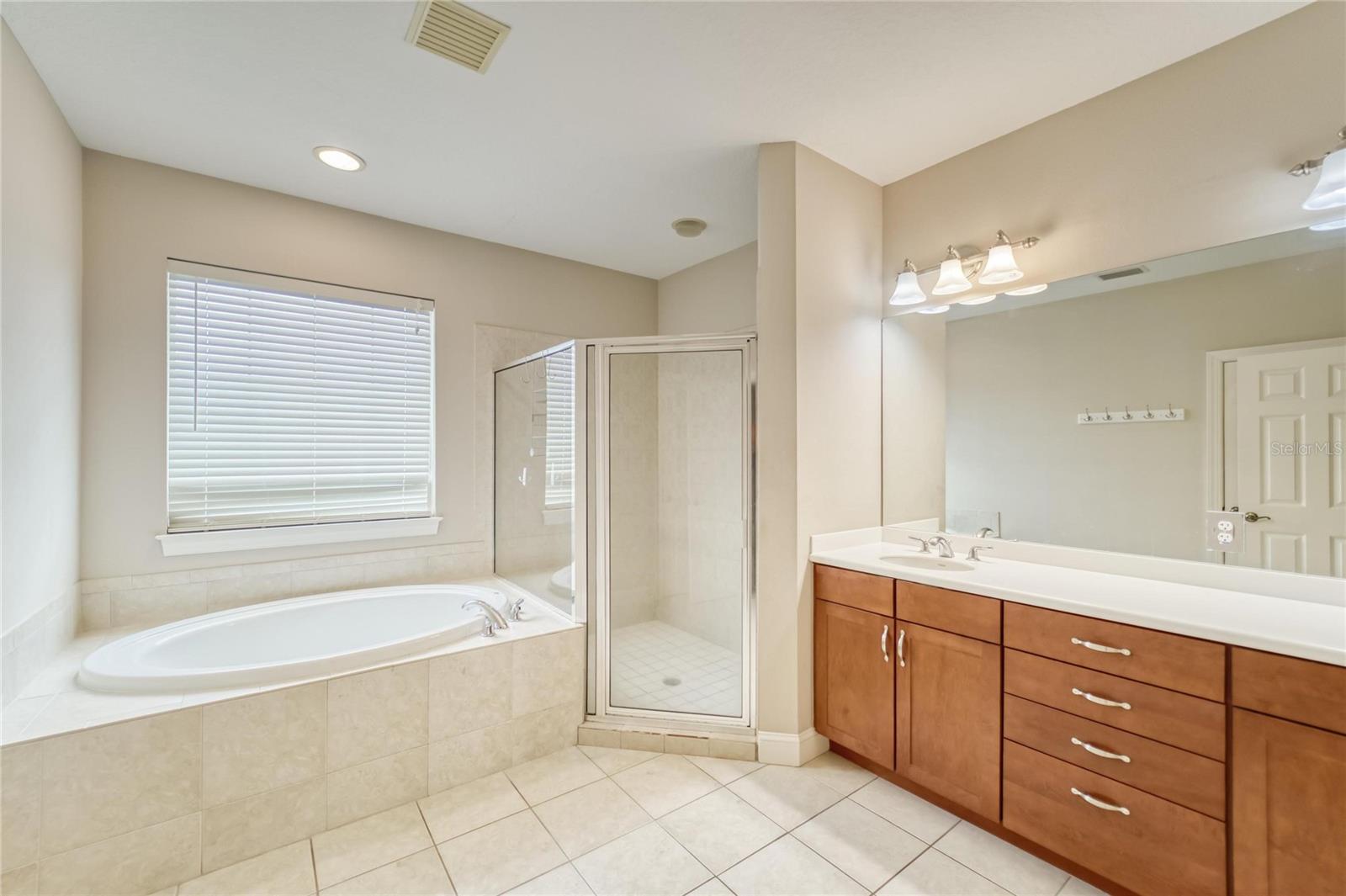 5405 Cafrey Pl Property Photo 8