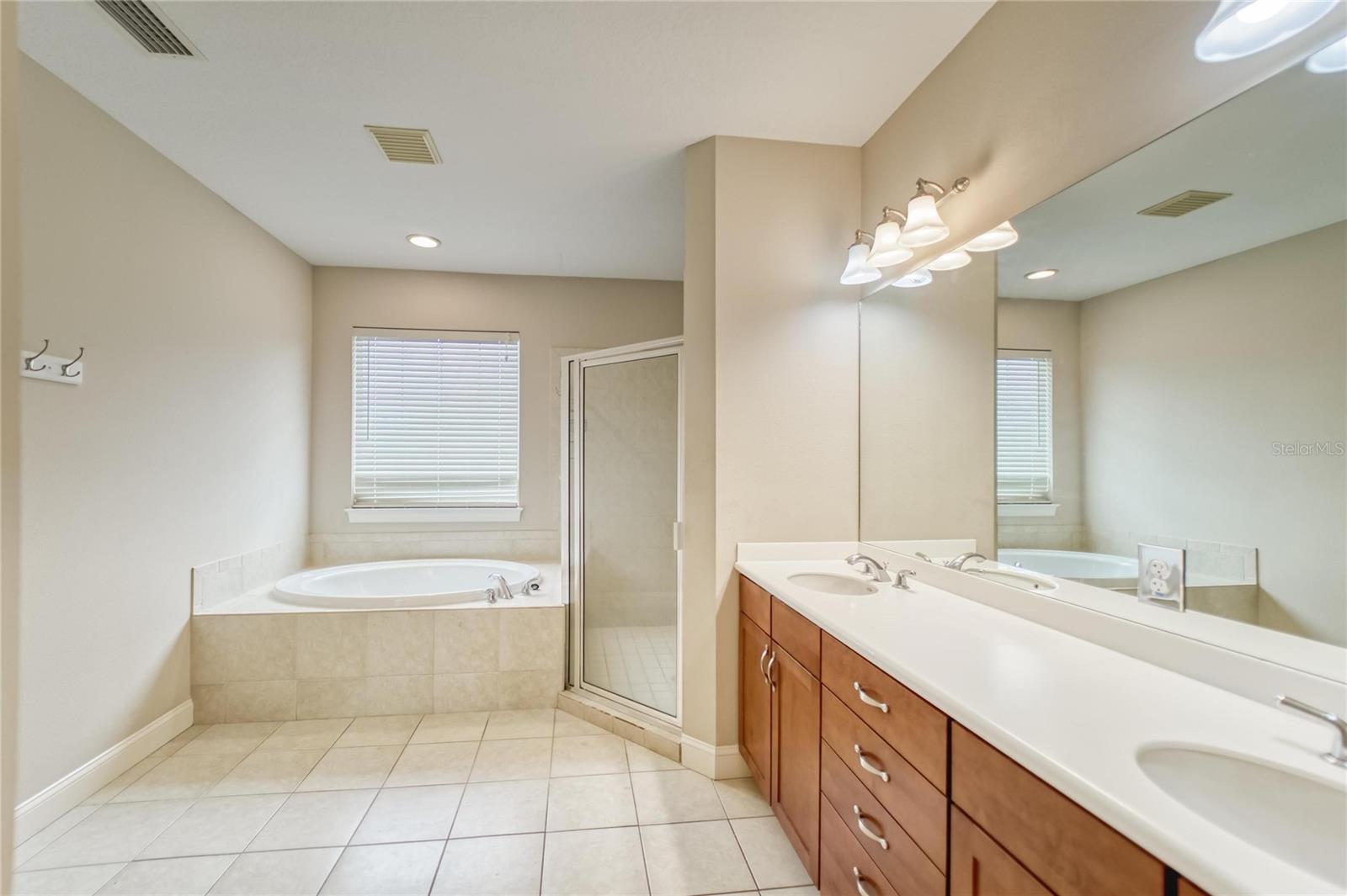 5405 Cafrey Pl Property Photo 9