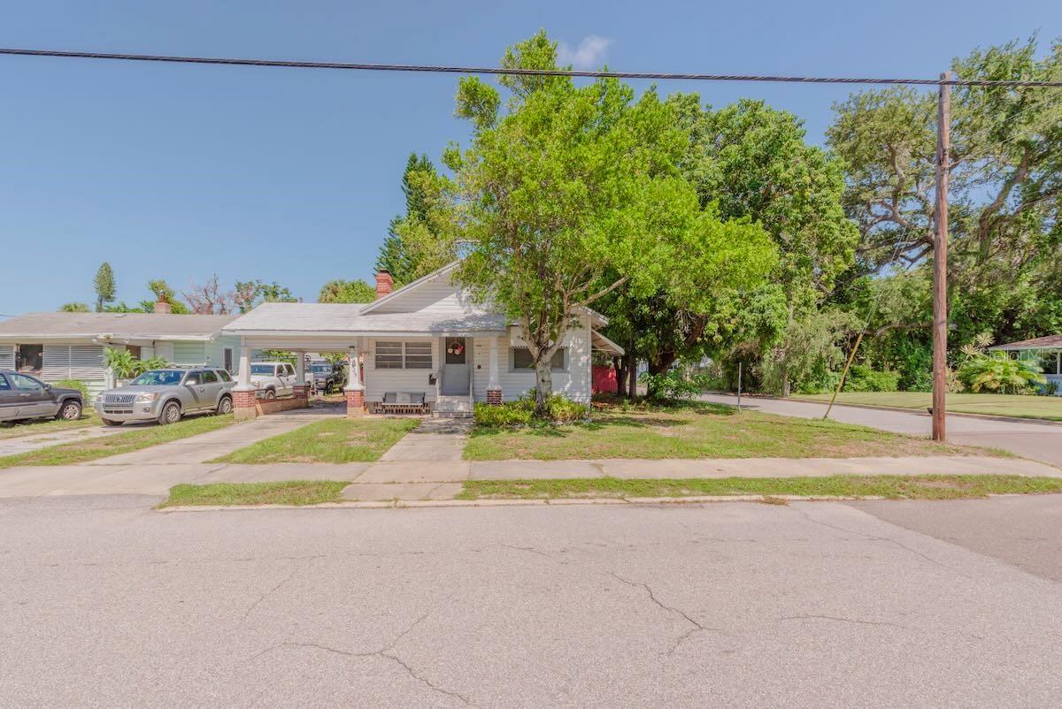 1323 18th St W Property Photo 24
