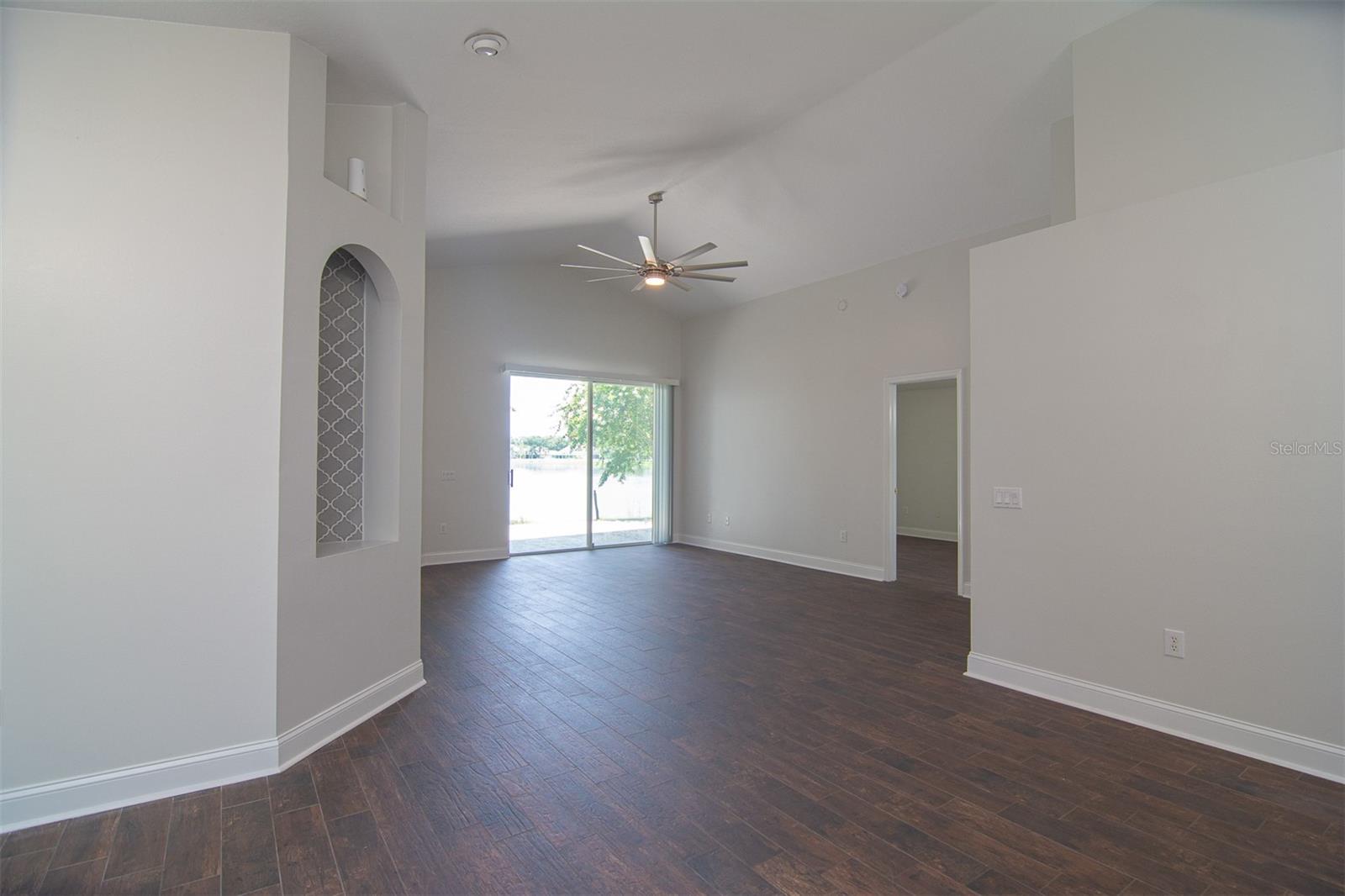 8635 Manassas Rd Property Photo 10