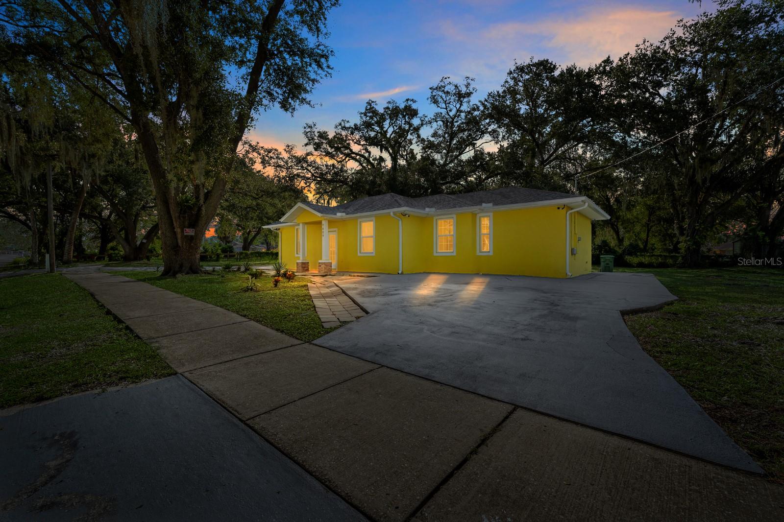 9609 Takomah Trl Property Photo 1