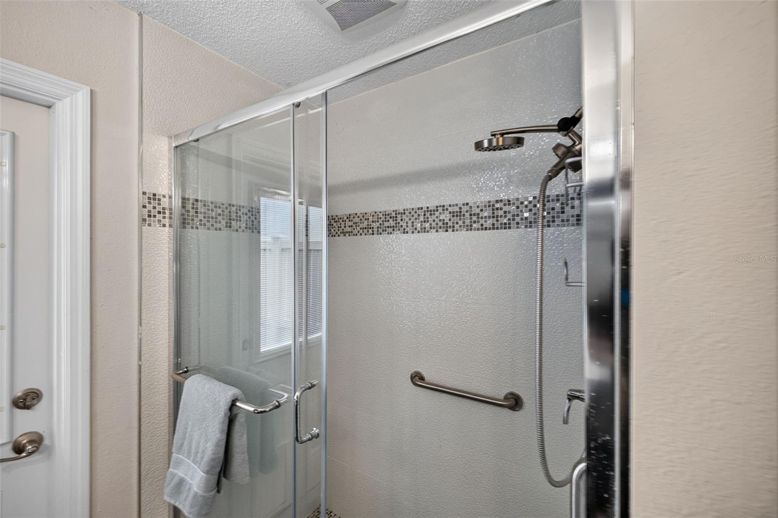 495 St Tropez Cir Ne Property Photo 17