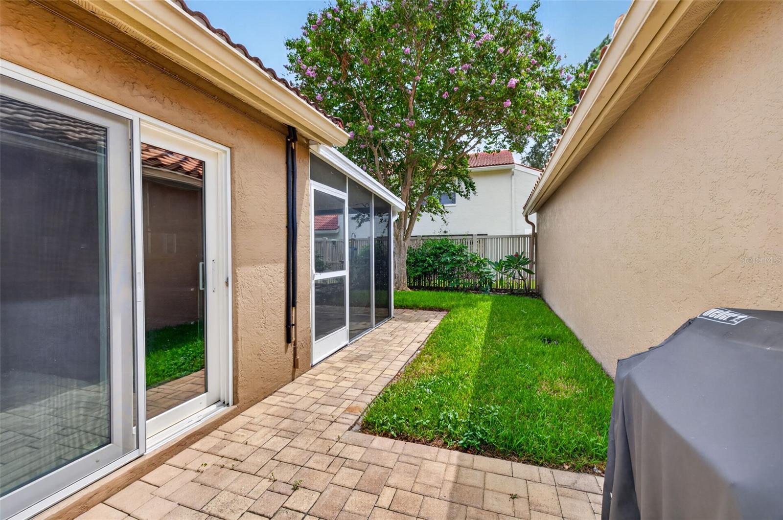 495 St Tropez Cir Ne Property Photo 23