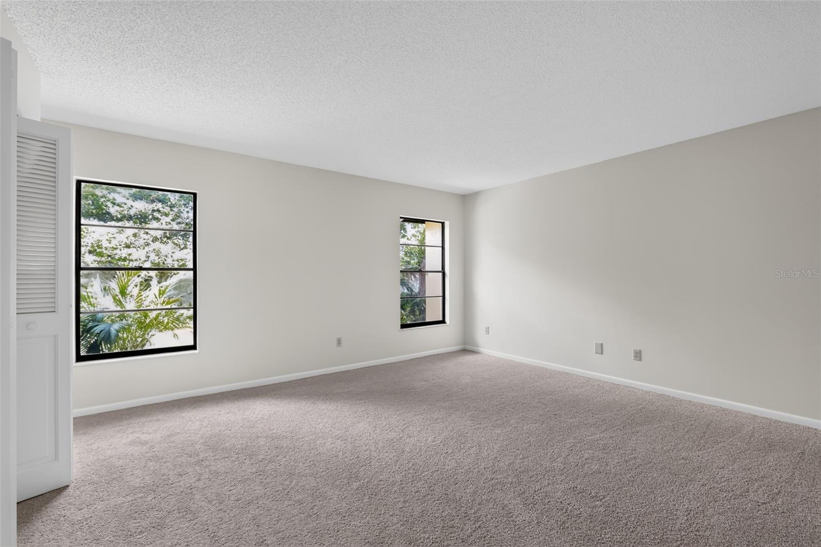 4015 Dellbrook Dr Property Photo 18