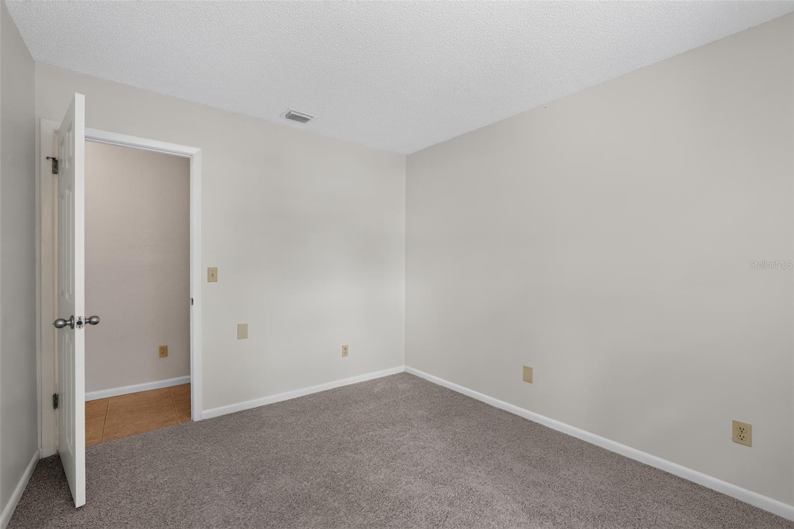 4015 Dellbrook Dr Property Photo 22