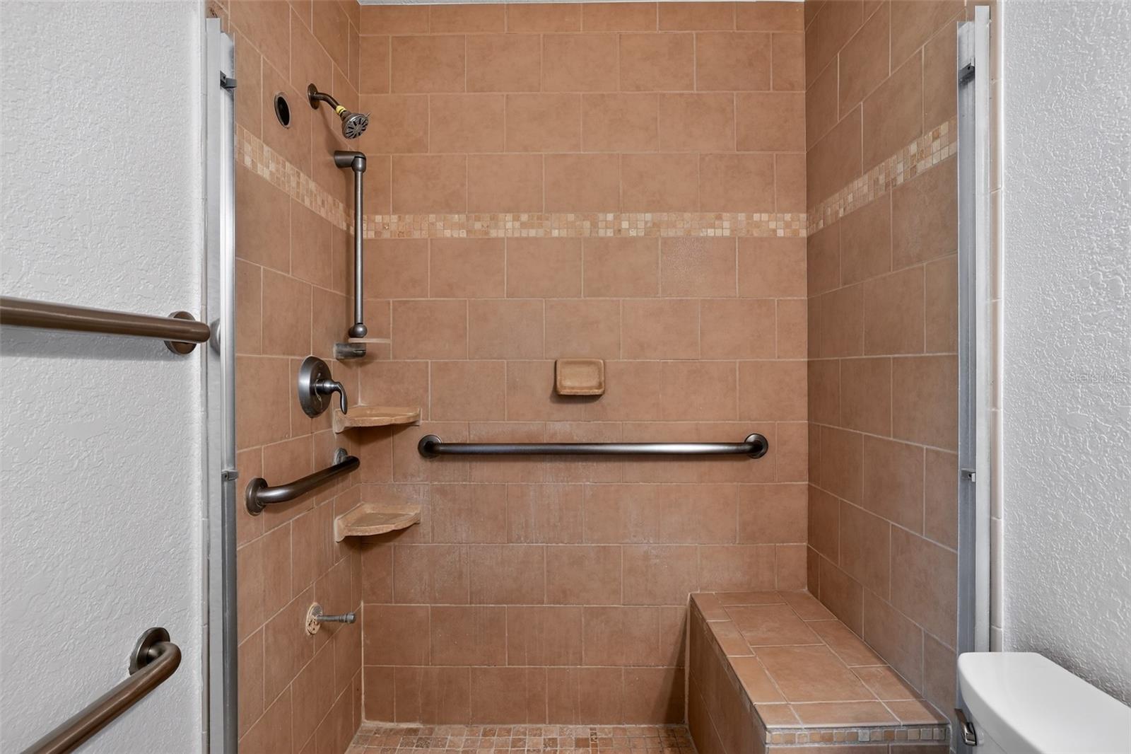 4015 Dellbrook Dr Property Photo 24