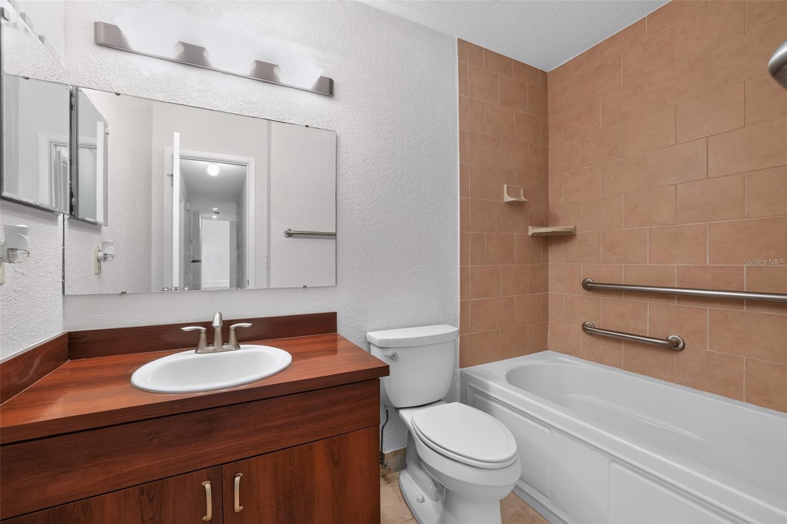 4015 Dellbrook Dr Property Photo 25