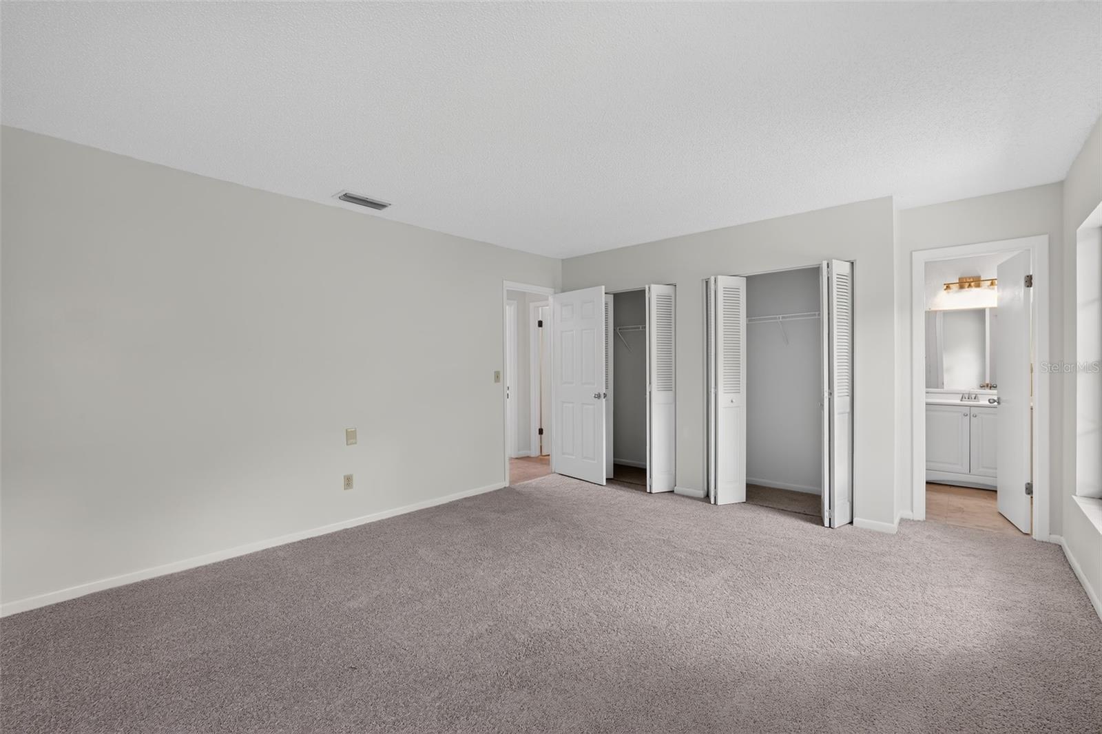 4015 Dellbrook Dr Property Photo 27