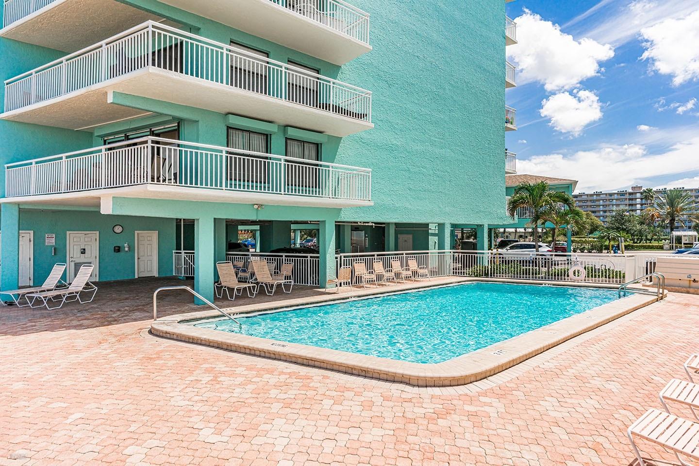 19440 Gulf Blvd #105 Property Photo 4