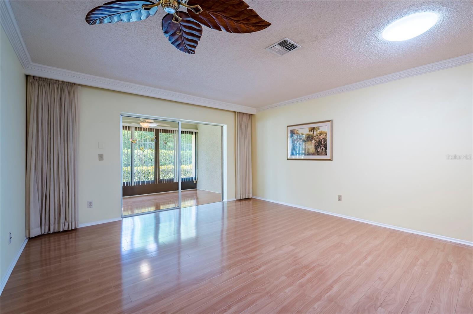 1245 Sutherland Ct #1452 Property Photo 8