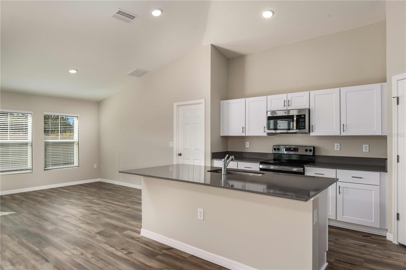 36644 Thornhedge Dr Property Photo 10