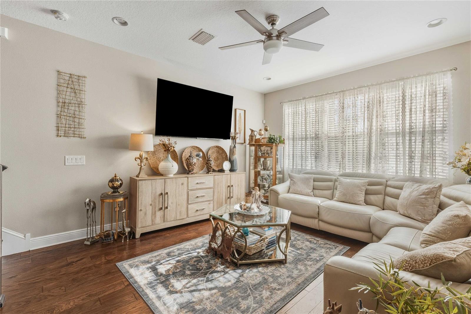 30263 Southwell Ln Property Photo 9