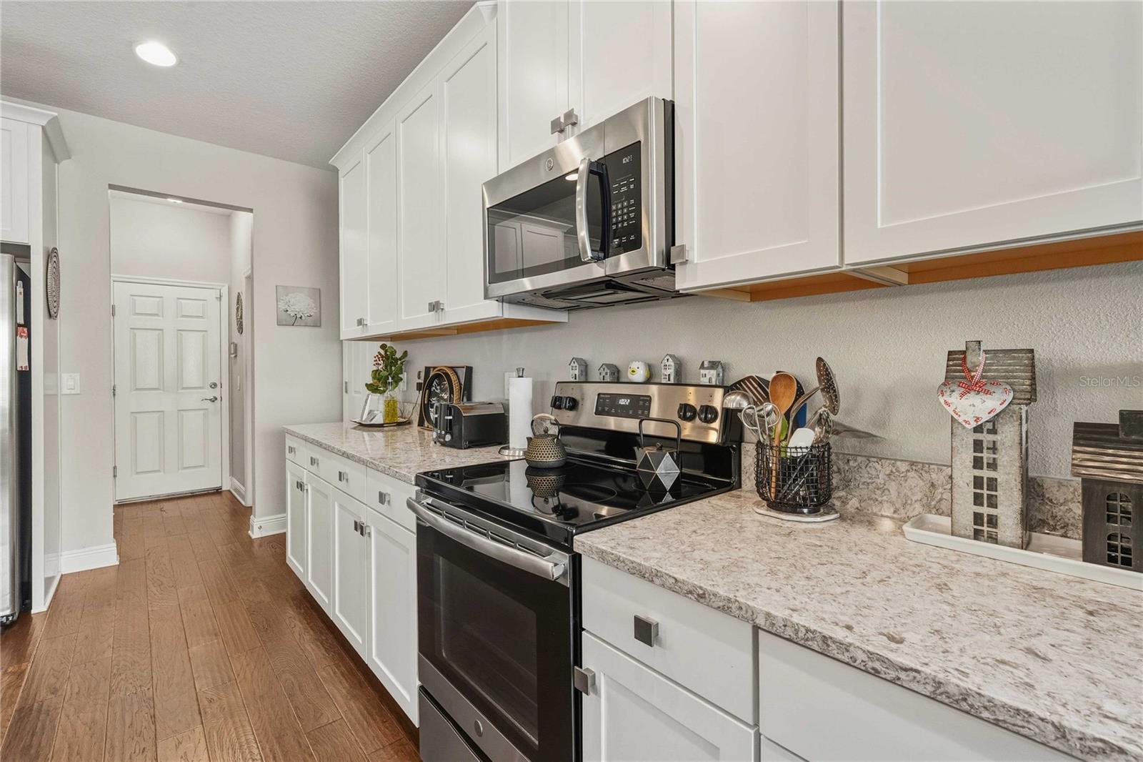 30263 Southwell Ln Property Photo 15